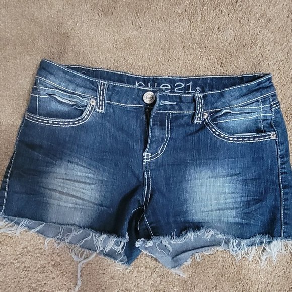Rue 21 Shorts sz.7/8 - Picture 1 of 2